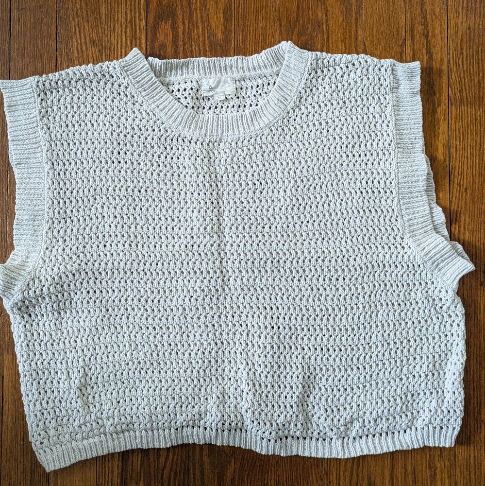 Knit sweater vest